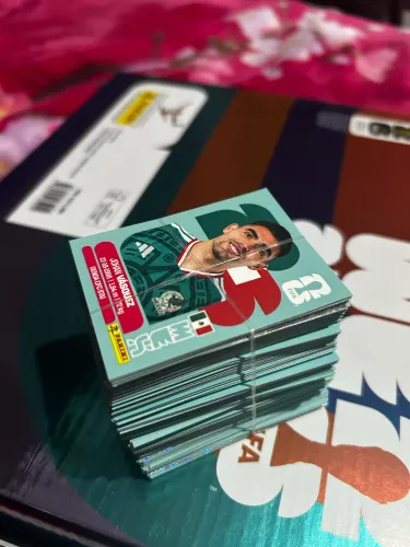 Figurinha unidade! Compre apenas as que você precisa e receba no mesmo dia!