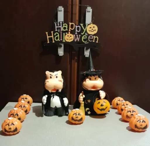 Bonecos Hipopó (Coleção Hipopó Arrepio/Anos 2000) + Decoração Halloween