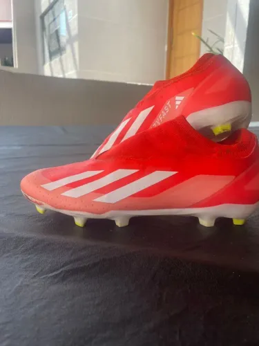 Chuteira adidas crazyfast campo