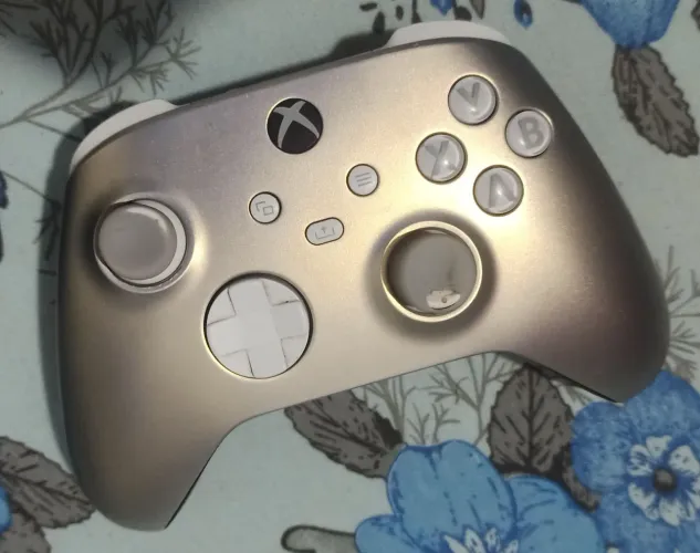 Controle original Xbox Series ou One prateado