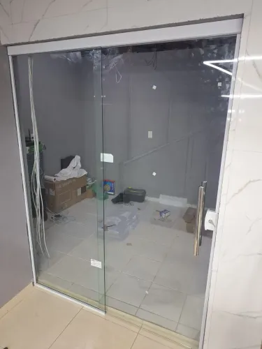 Porta de Vidro 200x210?