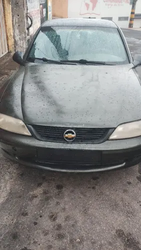 Chevrolet Vectra CD 2.2 16V / 2.0 16V Mec./aut. 2000