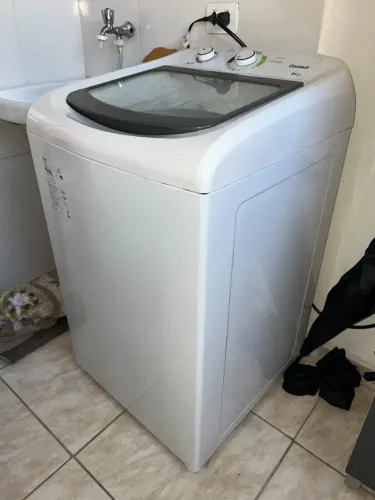 Lavadora de Roupas Consul 9kg Branco Cwb09bbbna 220v