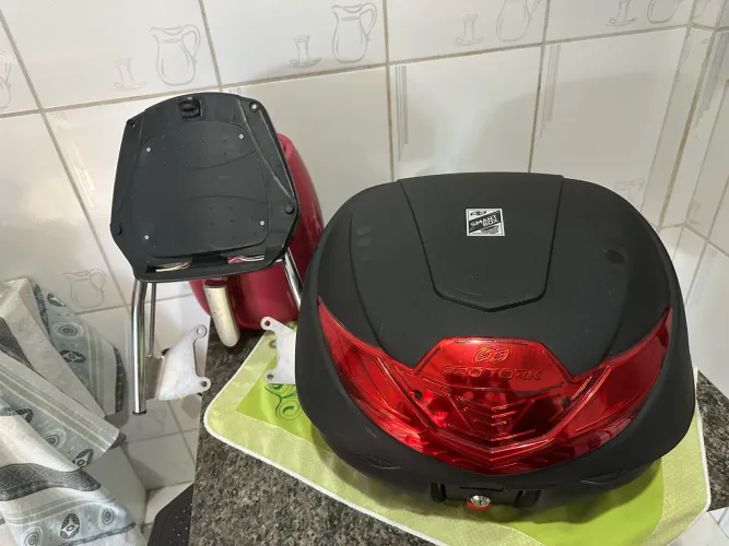 Baú de moto