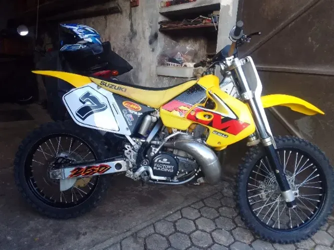 RM 250 1996 impecável 