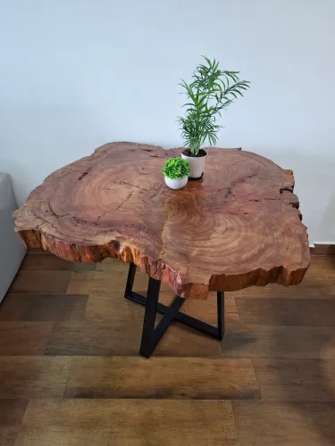 MESA ORGÂNICA 1,15 M COM 7 CM ESPESSURA