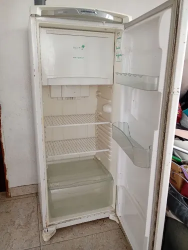 Geladeira Consul 300$