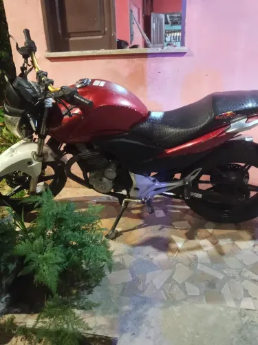 Troco em outra moto ou vendo