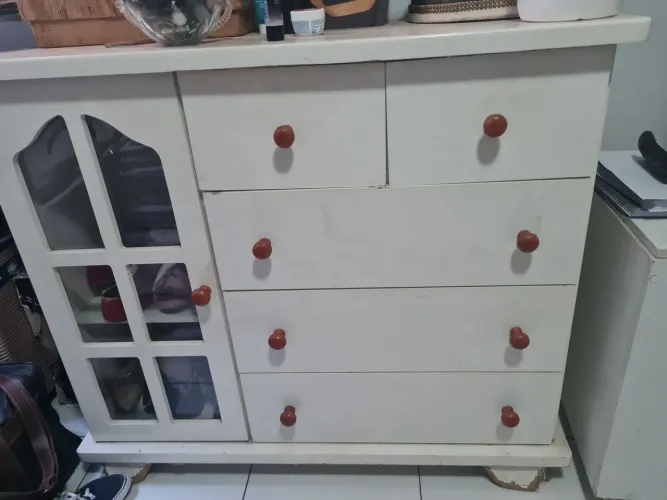 Vendo cômoda provençal madeira laca 