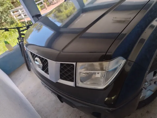 Nissan Frontier LE CD 4X4 2.5 TB Diesel Mec. 2011