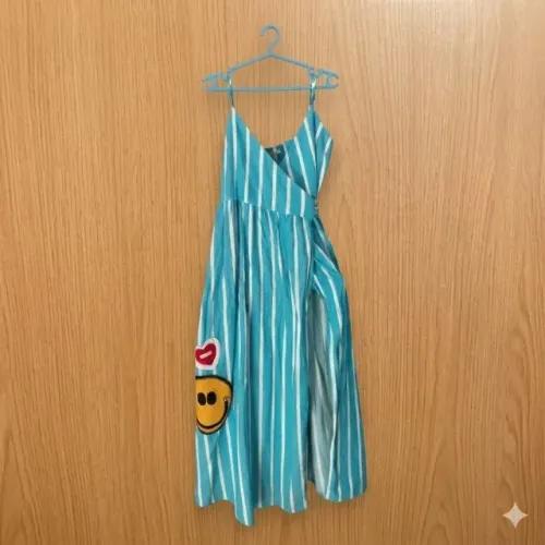 Vestido midi transpassado salgubamu com patches
