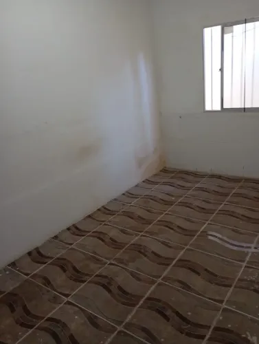 Casa para alugar na cidade universitária.