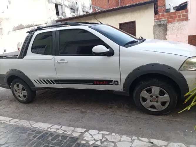 Fiat Strada Working 1.4 MPI Fire Flex 8V CD 2013