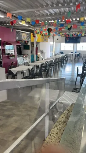 Passo ponto Restaurante dentro do shopping popular