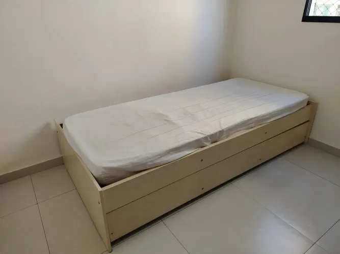Cama de solteiro com auxiliar - 1 Colchão de brinde
