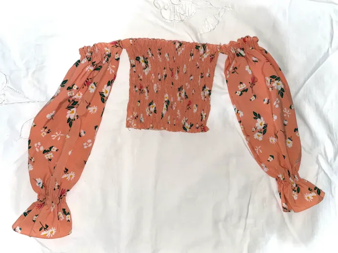 Cropped de manda longa florido