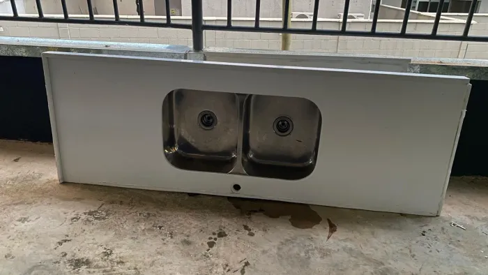 Bancada de Cozinha com Cuba Dupla Inox + Peça Complementar