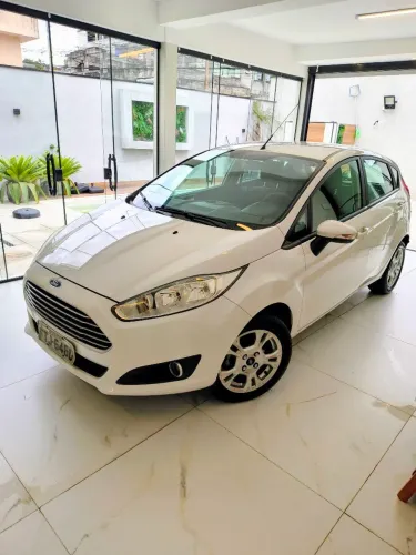 Ford Fiesta 1.5 16V Flex Mec. 5P 2015