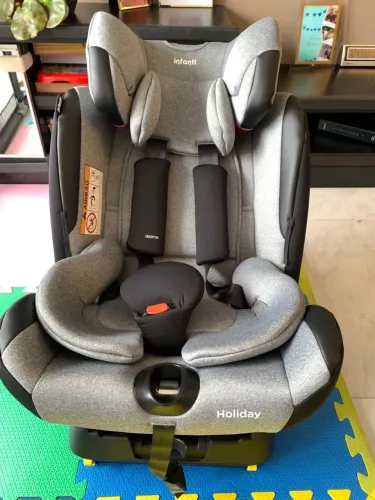 Cadeirinha para carro NOVA