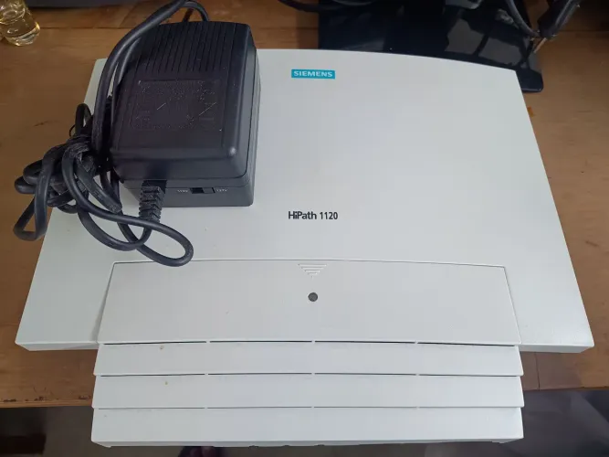 Vendo Central Telefónica Siemens Hipath 1120, 4 troncos e 12 Ramais. LEIA.