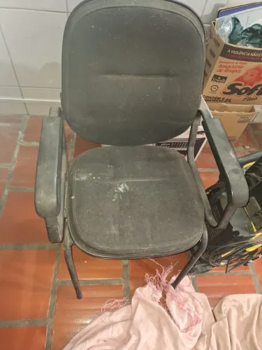 Cadeira de estudante com braço