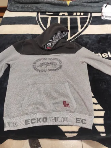 Moletom ecko