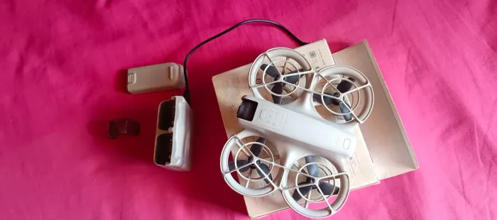 DJI NEO 1