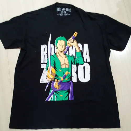 Camiseta manga curta Roronoa Zoro One Piece