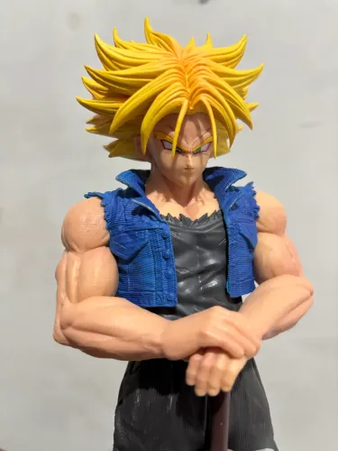 Action figure dragon ball - trunks ss