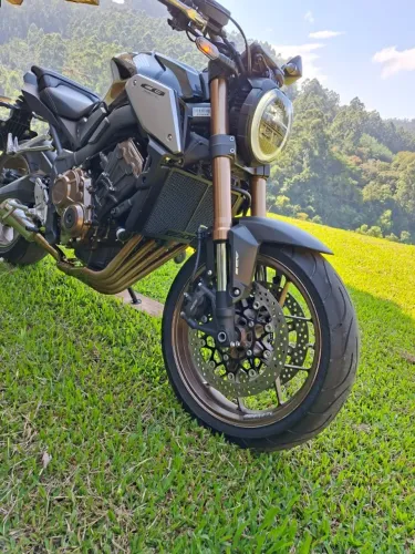 Honda CBR 650r Neo Sport