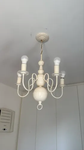 Lustre Clássico | 4 Luzes | Branco