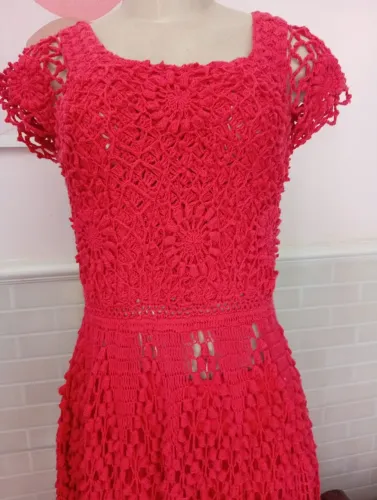 Vestido crochê feminino