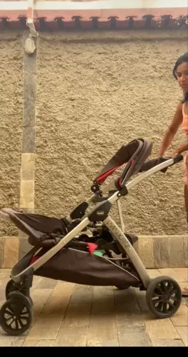 Carrinho de bebê de Passeio CHICCO - 2 lugares