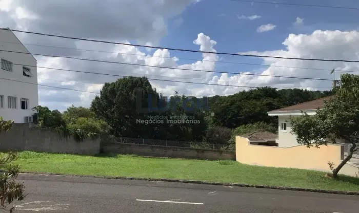 Terreno de 760m² à Venda - Condomínio Portal do Lago - Valinhos / SP