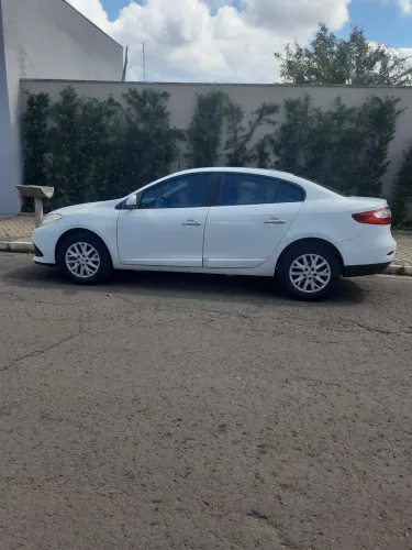 Renault Fluence Sed. Dynamique 2.0 16V Flex Aut. 2015