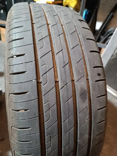 Goodyear 205/45-18 semi novo