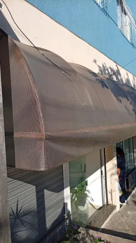 Toldo curvado 90º