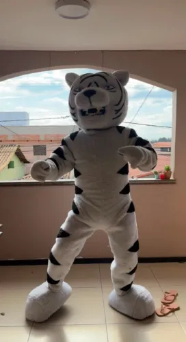 FANTASIA DE TIGRE BRANCO