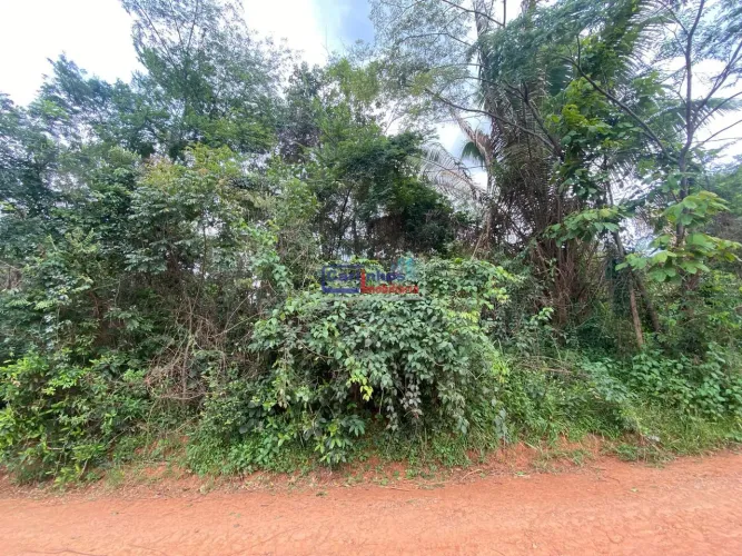Terrenos em Mateus Leme! Excelente oportunidade.