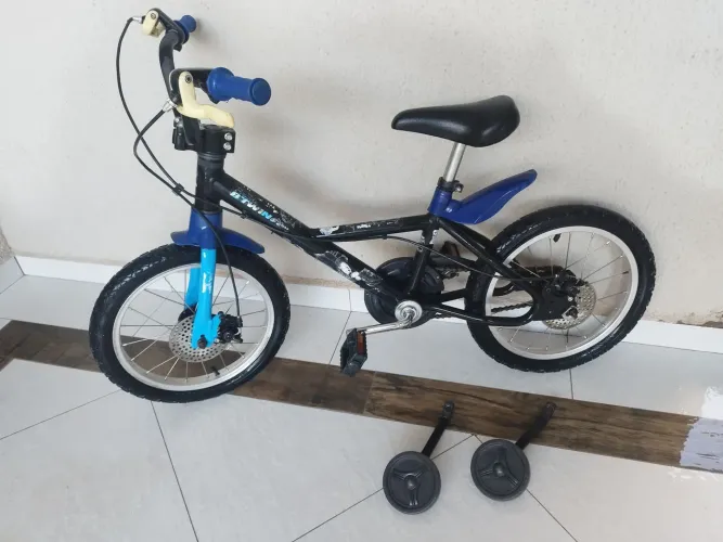 Bicicleta infantil aro 16 com freios a disco /ótimo estado