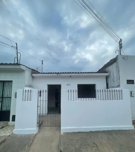 Casa à Venda em Bebedouro Maceió/AL