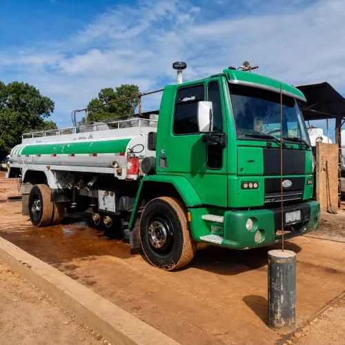 Caminhao Ford Cargo Tanque Combustível