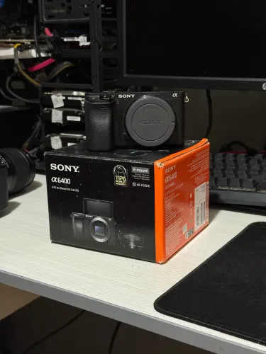 Sony 6400