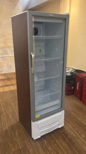 Cervejeira/Refrigerador Expositor Venax 300 Litros Porta de Vidro
