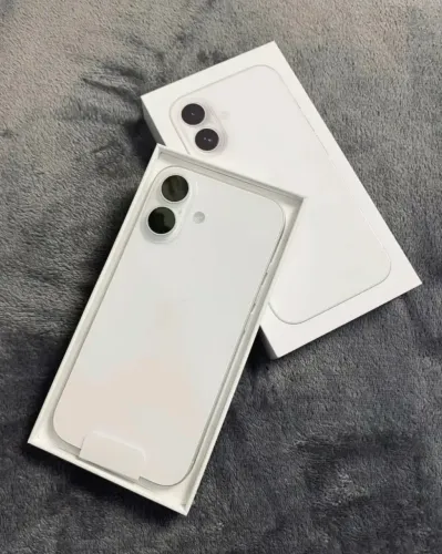 iPhone 17