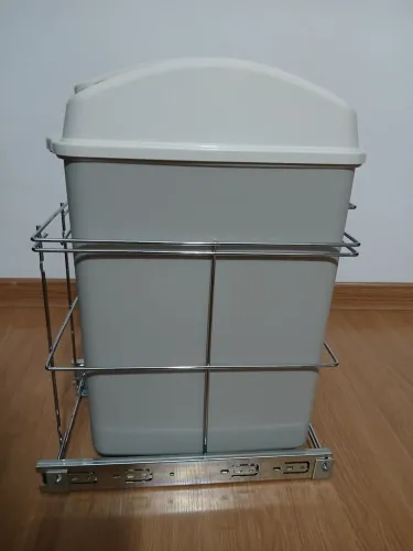 Aramado deslizante de embutir com lixeira 20,5l