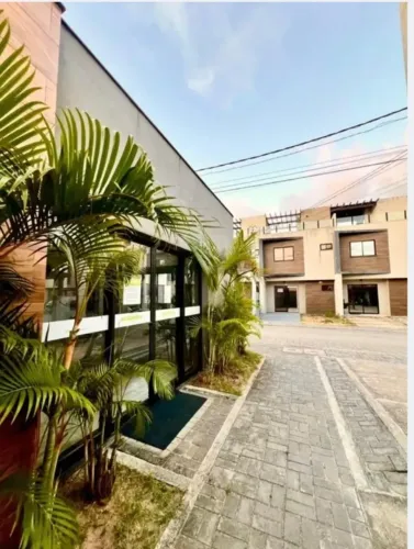 TRIPLEX MOBILIADO À VENDA - RESIDENCIAL PORTO BOULEVARD III, PARQUE DAS ÁRVORES PARNAMIRIM