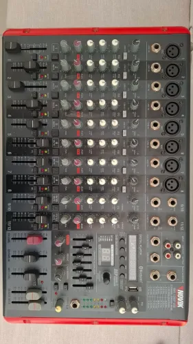 Mesa pré amplificada Novak 1200 12 canais