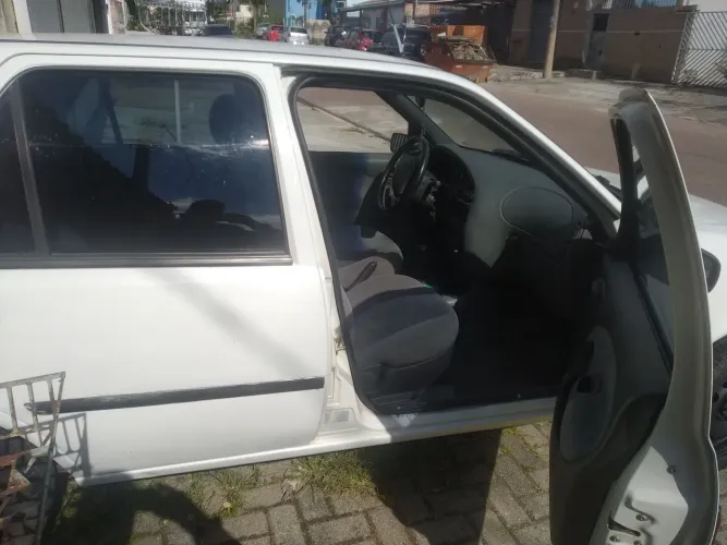 Ford Fiesta GLX 1.6 8V 5P 2001
