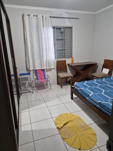 Alugo quarto para 1 Mulher 